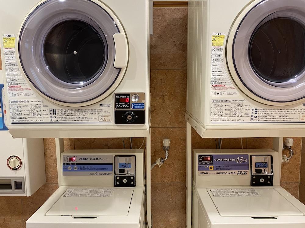 Toyoko Inn Okayama Eki Nishi Guchi Migi Esterno foto