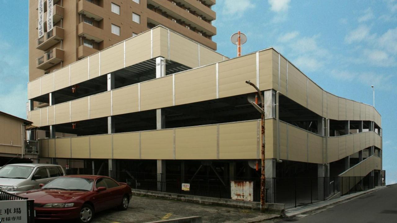 Toyoko Inn Okayama Eki Nishi Guchi Migi Esterno foto